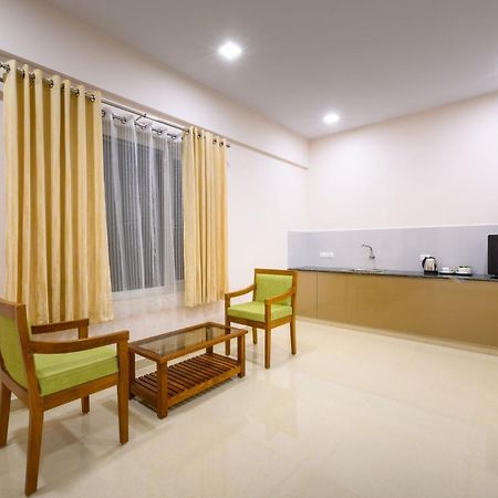Daffodils Luxury Airport Suites Kochi Exterior foto