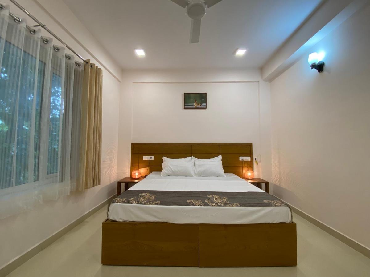 Daffodils Luxury Airport Suites Kochi Exterior foto
