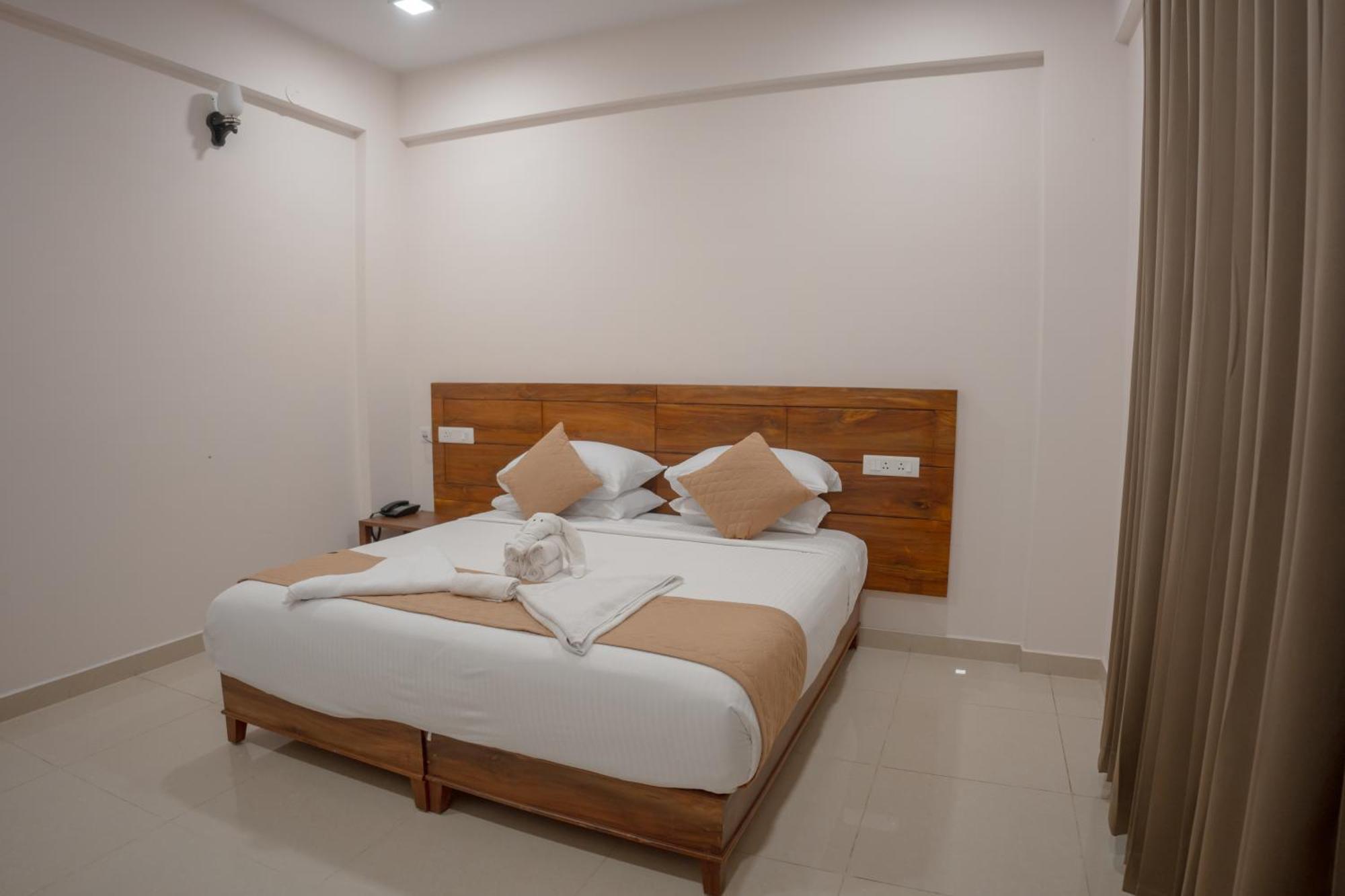 Daffodils Luxury Airport Suites Kochi Exterior foto
